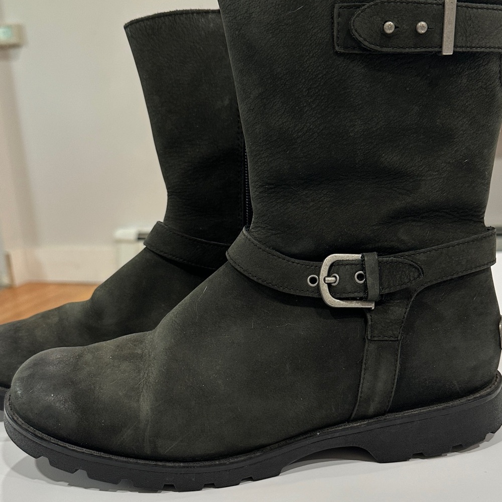 UGG Grandle Black Sherpa Lined Moto Boots Size 40/US9